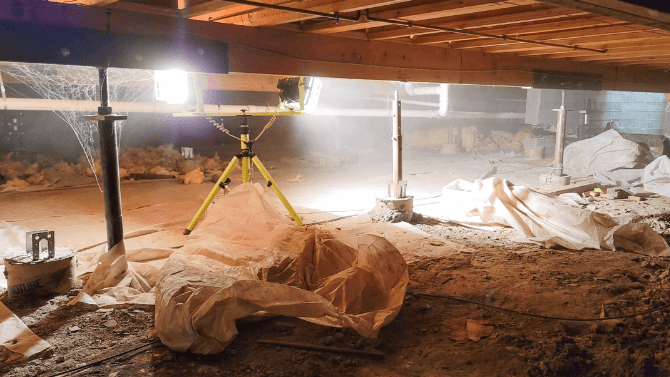 Insulation of a crawlspace