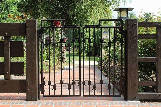 Swing house gate_RenoQuotes.com