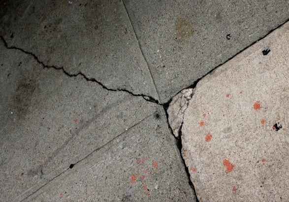 Cracked cement