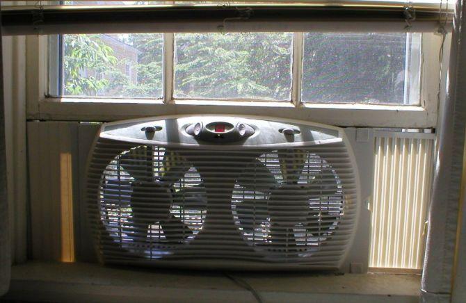 window fan_factors to consider when choosing a fan