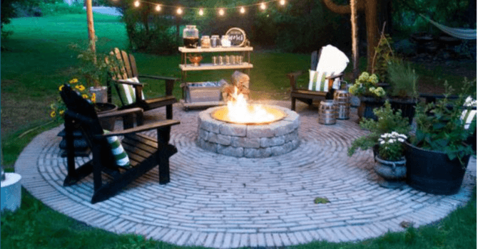 Relaxing Backyard Lounges