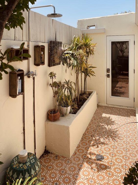 exterior shower_4 Types of Exterior Plumbing Projects that Require an Expert