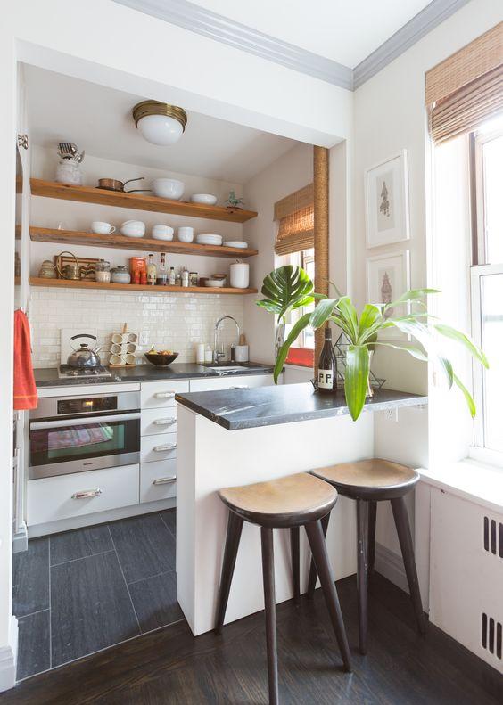 Petite cuisine bien aménagée_small kitchen with nice layout