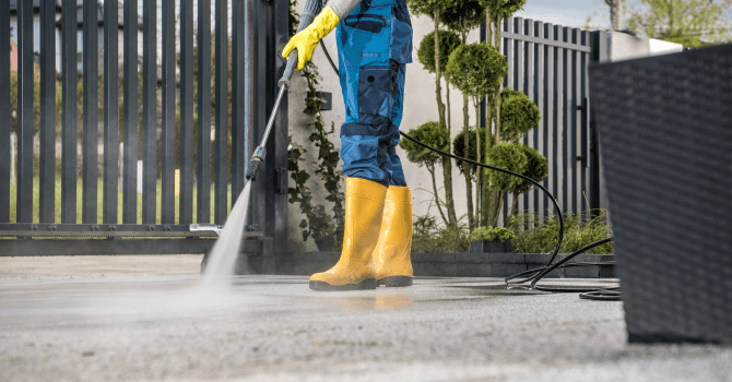  how to correctly operate a pressure washer