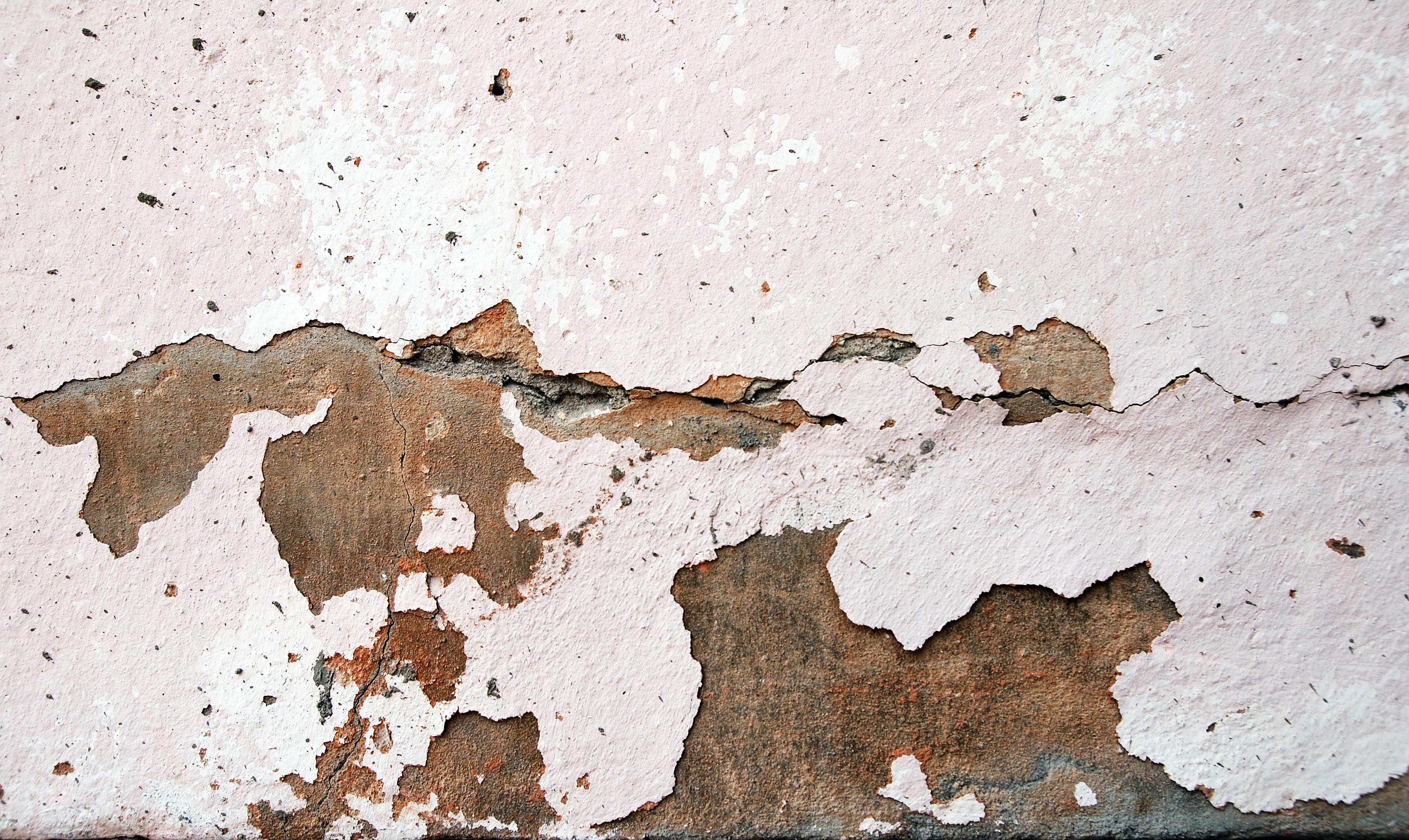 concrete crack_Repairing concrete cracks: Epoxy or polyurethane?_Renovation quote